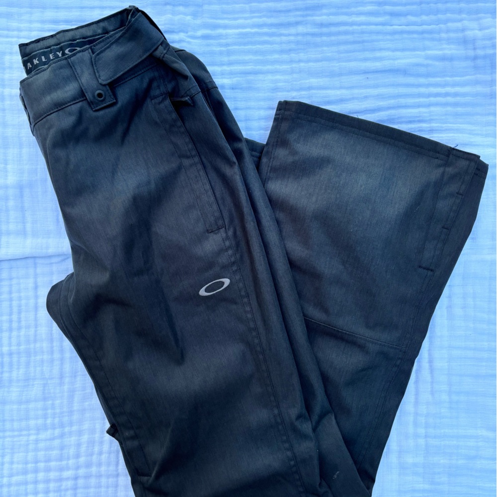 Oakley women’s snowboarding pants